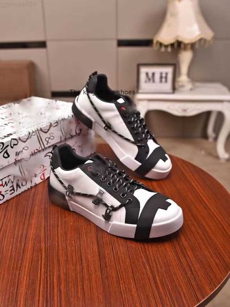 r shoes 20ss new casual shoes men's desi portofino sneakers luxu dg-design shoes for men in calfskin and patent leathe tpqy, Black
r shoes 20ss new casual shoes men's desi portofino sneakers luxu dg-design shoes for men in calfskin and patent leathe tpqy, Black