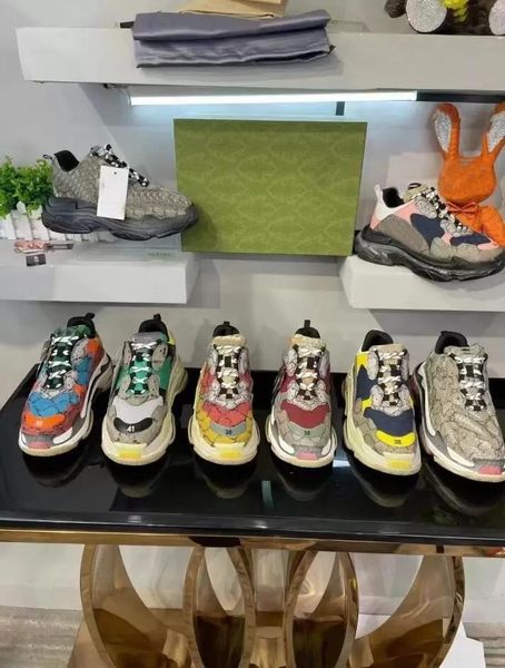 2023 designer luxury women men shoes the hacker project triple s sneakers rhyton sneaker trainers multicolor casual shoe size 36-45, Black
2023 designer luxury women men shoes the hacker project triple s sneakers rhyton sneaker trainers multicolor casual shoe size 36-45, Black