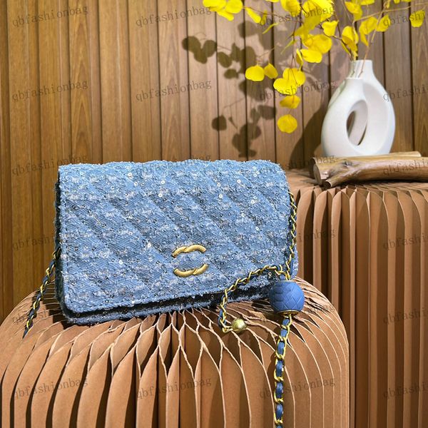 womens makeup bag shoulder bags denim sequin clamshell women handbag small gold ball squeeze round buckle diagonal span bag blue card clip c
womens makeup bag shoulder bags denim sequin clamshell women handbag small gold ball squeeze round buckle diagonal span bag blue card clip c