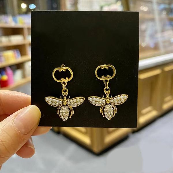 classic retro style g-letter designer stud earrings bee brand earring for women charm wedding gifts jewelry accessory high quality, Golden;silver
classic retro style g-letter designer stud earrings bee brand earring for women charm wedding gifts jewelry accessory high quality, Golden;silver