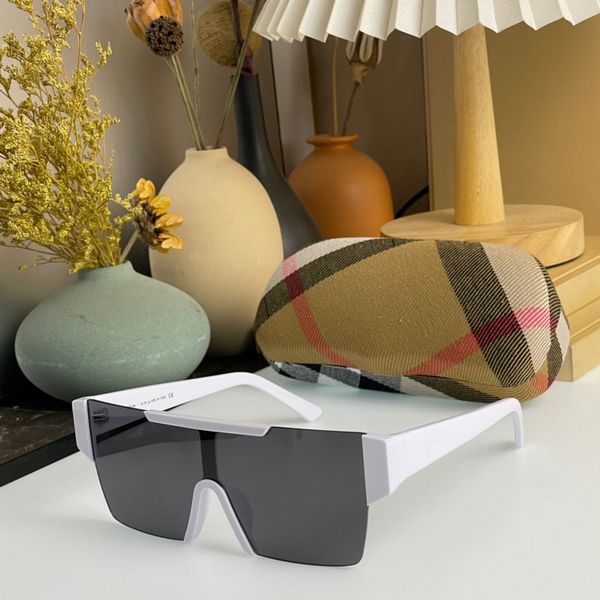 sunglasses fashion design sunglasses 4291 square frameless connection lens retro eyewear trendy and versatile style uv 400 protective glasse, White;black
sunglasses fashion design sunglasses 4291 square frameless connection lens retro eyewear trendy and versatile style uv 400 protective glasse, White;black