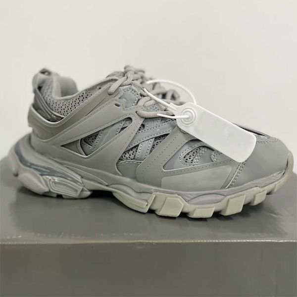 2023 mens casual shoes track 3 3.0 triple white black retro height up sneakers trainers shoes luxury brand designer tess.s. gomma nylon prin
2023 mens casual shoes track 3 3.0 triple white black retro height up sneakers trainers shoes luxury brand designer tess.s. gomma nylon prin