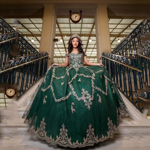 princess green quinceanera dress off the shoulder ball gown beaded birthday prom dresses for girl appliques lace up back, Blue;red
princess green quinceanera dress off the shoulder ball gown beaded birthday prom dresses for girl appliques lace up back, Blue;red