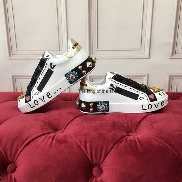 2021 diamond sneakers luxury diamond shoes men women casual shoes fashion luxury shoes leather sneaker wholesale size35-45, Black
2021 diamond sneakers luxury diamond shoes men women casual shoes fashion luxury shoes leather sneaker wholesale size35-45, Black