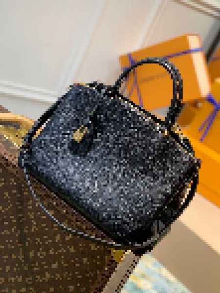 luxury brand designer briefcases grand palais handbags m45811 men woman handbag real leather totes shoulder bags backpacks pouches wallets p, Black;white
luxury brand designer briefcases grand palais handbags m45811 men woman handbag real leather totes shoulder bags backpacks pouches wallets p, Black;white