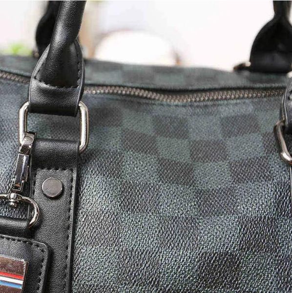 2023 55cm pu leather designer men suitcases luggage sport outdoor packs shoulder travel bags messenger bag totes bags handbags duffel bag
2023 55cm pu leather designer men suitcases luggage sport outdoor packs shoulder travel bags messenger bag totes bags handbags duffel bag