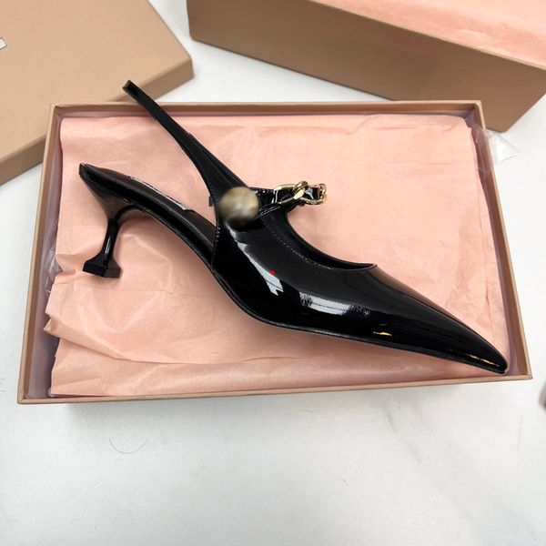 2023 fashion dress shoes small fragrance light mouth single shoes sandals women's color matching french thick heel baotou back empty hi, Black
2023 fashion dress shoes small fragrance light mouth single shoes sandals women's color matching french thick heel baotou back empty hi, Black