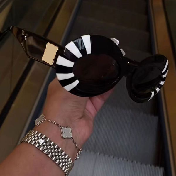 23ss season oversized oval sunglasses for women in acetate mens and womens fashion trend style glasses 100% uva/uvb protection lw40091 with, White;black
23ss season oversized oval sunglasses for women in acetate mens and womens fashion trend style glasses 100% uva/uvb protection lw40091 with, White;black