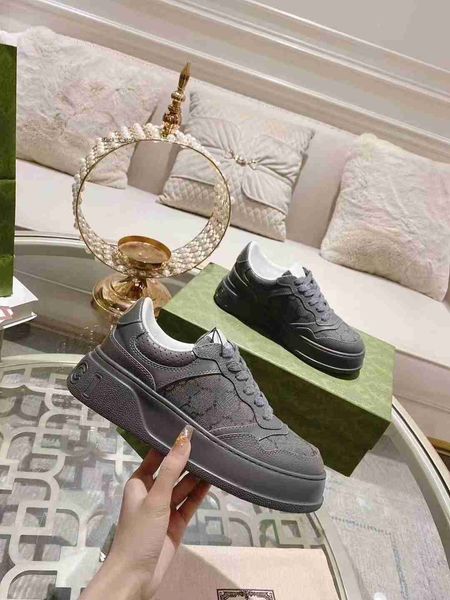classic mens women outdoor sport casual shoes rhyton vintage trainers chaussures sneakers retro do old walking leather tennis shoe hrdfherhd, Black
classic mens women outdoor sport casual shoes rhyton vintage trainers chaussures sneakers retro do old walking leather tennis shoe hrdfherhd, Black