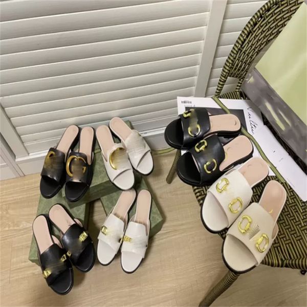 2023 designer slippers women's luxury leather sandals summer flat luxury slippers metal logo sheepskin fashion beach shoes size 35-42, Black
2023 designer slippers women's luxury leather sandals summer flat luxury slippers metal logo sheepskin fashion beach shoes size 35-42, Black