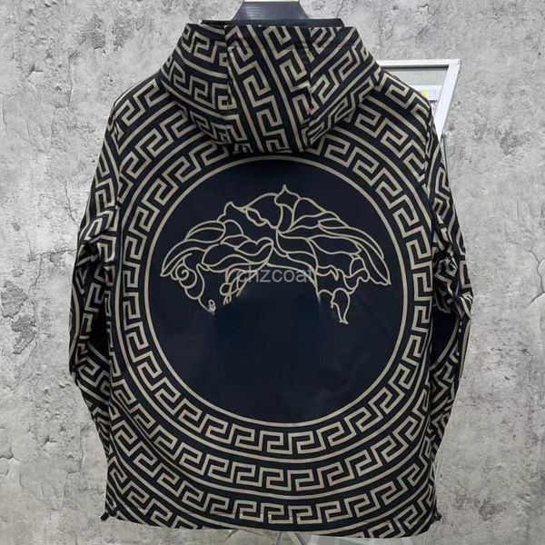 medusa casual men printed jacket zippered hooded jackets designer sweatshirt mens cardigan coat hip hop windbreak loose reversible gdor, Black;brown
medusa casual men printed jacket zippered hooded jackets designer sweatshirt mens cardigan coat hip hop windbreak loose reversible gdor, Black;brown