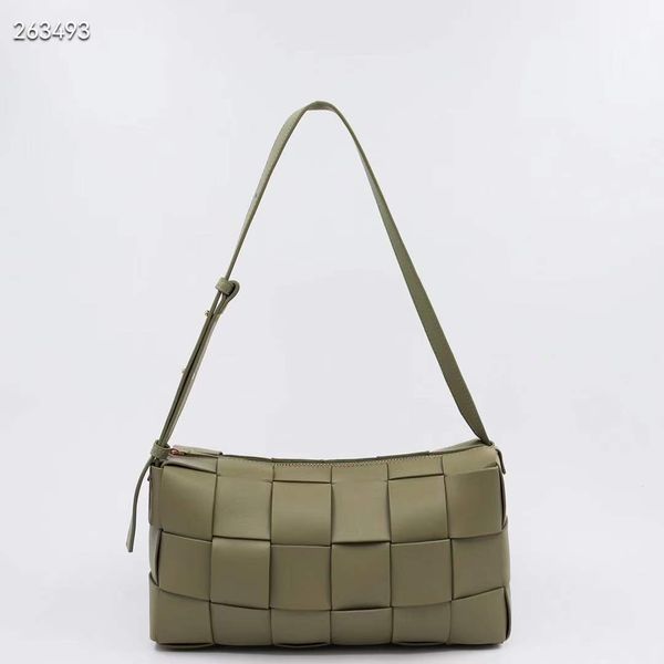 women shoulder bags fashion brand crossbody tote bag purse crochet leather handbags designer lady messenger brown clutch bags multicolor sum
women shoulder bags fashion brand crossbody tote bag purse crochet leather handbags designer lady messenger brown clutch bags multicolor sum