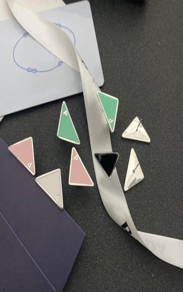 13x22cm triangle letter stud earring women letters earrings with stamp fashion jewelry accessories 284253, Golden;silver
13x22cm triangle letter stud earring women letters earrings with stamp fashion jewelry accessories 284253, Golden;silver