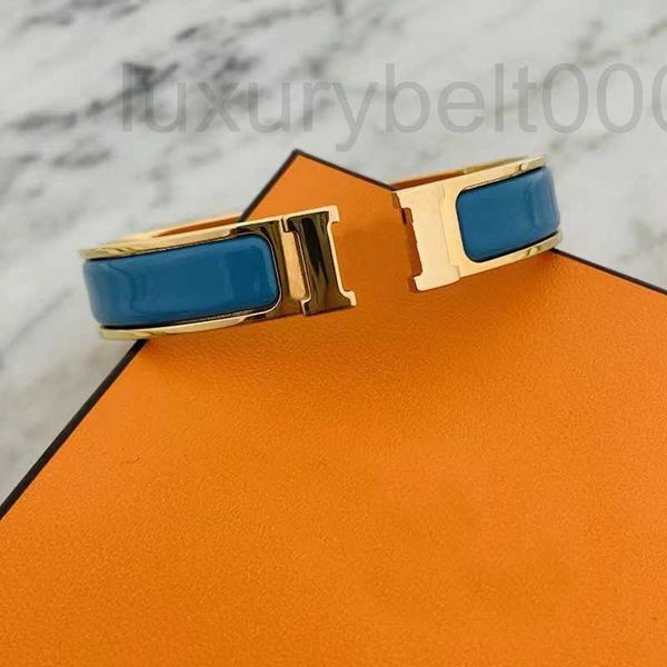 fashion designer bangle bracelet for men and women customized classic couple style h bracelets black couple se style
fashion designer bangle bracelet for men and women customized classic couple style h bracelets black couple se style