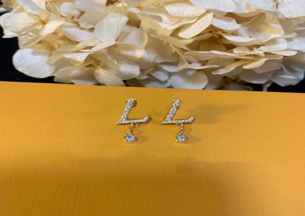 fashion designer luxury fashion earring for women jewelry hoop earrings stud earrings designer jewelry diamond d218287hl6264596, Golden;silver
fashion designer luxury fashion earring for women jewelry hoop earrings stud earrings designer jewelry diamond d218287hl6264596, Golden;silver