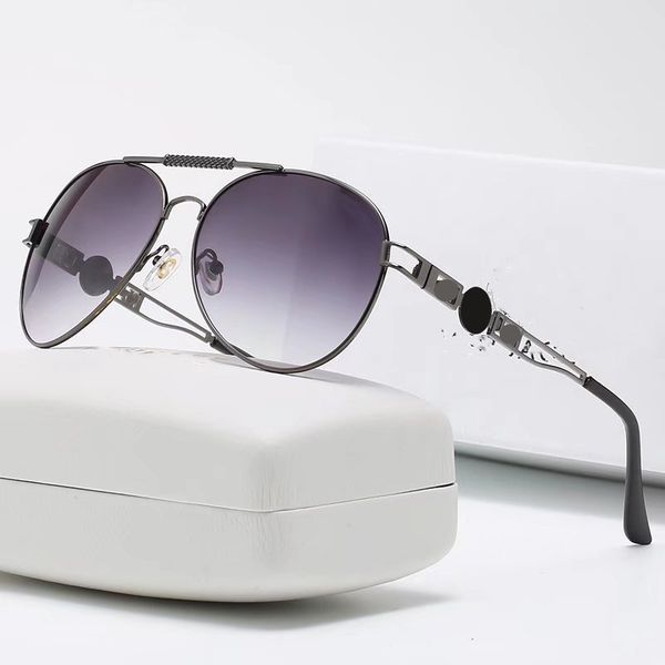 ve0809 fashion sunglasses, glasses, sunglasses designer, men's and women's brown case, black metal frame, 6-color lens, White;black
ve0809 fashion sunglasses, glasses, sunglasses designer, men's and women's brown case, black metal frame, 6-color lens, White;black