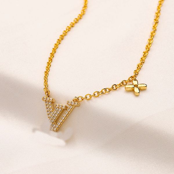 fashion womens luxury design pendants necklace real gold plated copper zircon necklaces choker chain inlay cz diamond letter pendant wedding, Silver
fashion womens luxury design pendants necklace real gold plated copper zircon necklaces choker chain inlay cz diamond letter pendant wedding, Silver