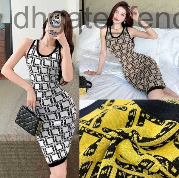women's knits & tees designersummer new vest women's knits dress designer high-end f letter luxury retro slimming heart liver jacq, White
women's knits & tees designersummer new vest women's knits dress designer high-end f letter luxury retro slimming heart liver jacq, White