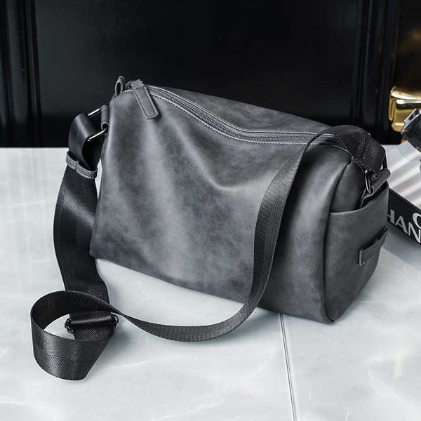 2023 new cylinder shoulder bag simple and casual backpack korean version trend men's bag oblique straddle bag small backpack 230412
2023 new cylinder shoulder bag simple and casual backpack korean version trend men's bag oblique straddle bag small backpack 230412