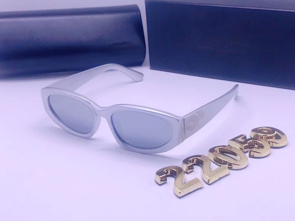 luxury fashion designer oval frameless sunglasses for women uv protection vintage womens cat eye frame eyewear with box and packaging, White;black
luxury fashion designer oval frameless sunglasses for women uv protection vintage womens cat eye frame eyewear with box and packaging, White;black