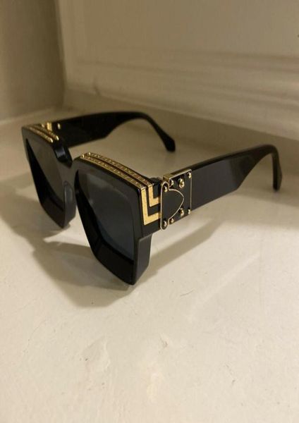 millionaire sunglasses frame color black gold wbox fashion sunglasses man woman goggle beach sun glasses uv400 410410, White;black
millionaire sunglasses frame color black gold wbox fashion sunglasses man woman goggle beach sun glasses uv400 410410, White;black