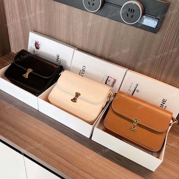 2023 summer designer bag women's fashion shoulder bag high-quality new famous designer brand clamshell shoulder bag crossbody bag purse
2023 summer designer bag women's fashion shoulder bag high-quality new famous designer brand clamshell shoulder bag crossbody bag purse