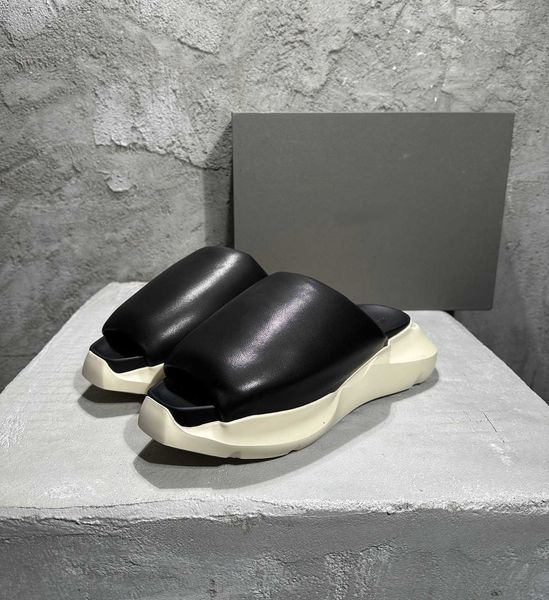 2023 summer new mens designer slippers sport high beautiful desert sand slides beach vermillion outdoor slippers, Black
2023 summer new mens designer slippers sport high beautiful desert sand slides beach vermillion outdoor slippers, Black