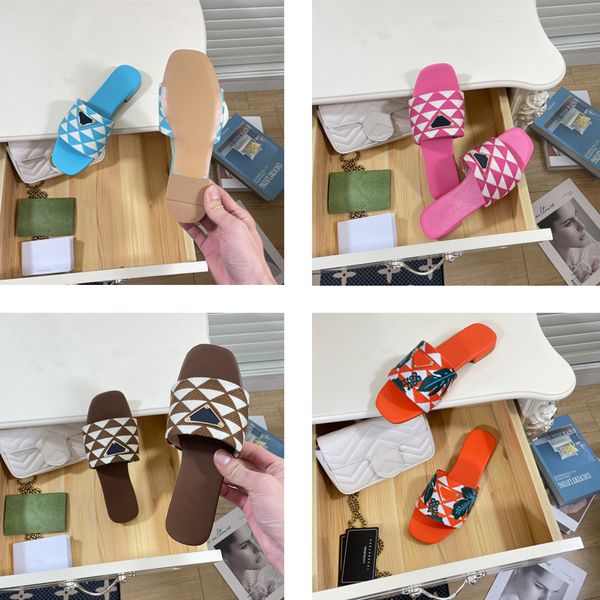 2023 with box embroidered fabric slides slippers black beige embroidery mules womens home flip flops casual sandals summer flat slide rubber
2023 with box embroidered fabric slides slippers black beige embroidery mules womens home flip flops casual sandals summer flat slide rubber