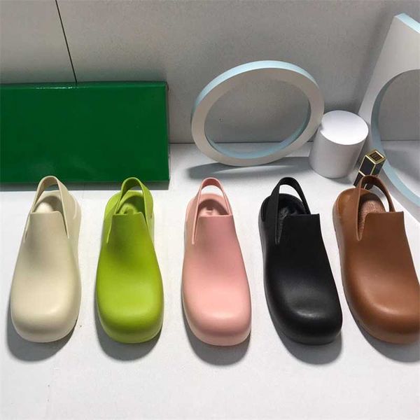 baotou jelly rain shoes sandals women's 2023 new net red fragrant candy colored rubber thick soled slippers, Black
baotou jelly rain shoes sandals women's 2023 new net red fragrant candy colored rubber thick soled slippers, Black