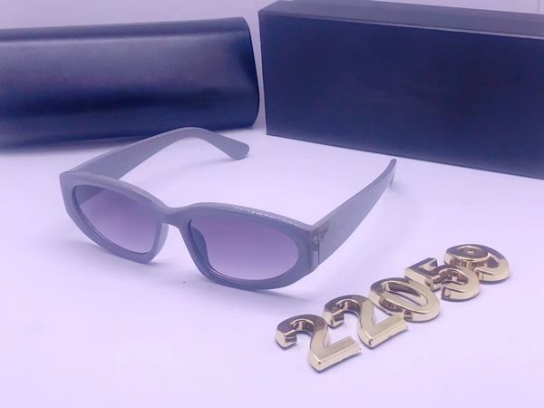 luxury 0597s designer sunglasses for fashion oval simple uv 400 lens coating mirror lens color plated frame come with package22059, White;black
luxury 0597s designer sunglasses for fashion oval simple uv 400 lens coating mirror lens color plated frame come with package22059, White;black