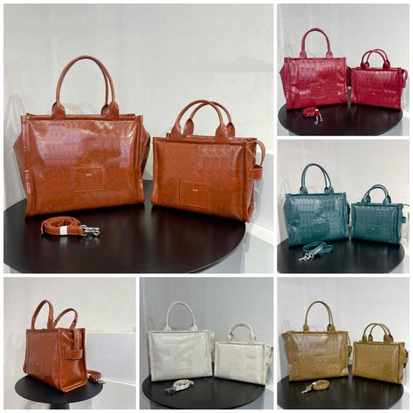 marcdesigner tote handbags women shopping bags designer handbags winter oil wax leather camera bag crossbody shopping handbags 221029
marcdesigner tote handbags women shopping bags designer handbags winter oil wax leather camera bag crossbody shopping handbags 221029