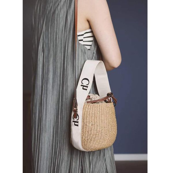 big straw bags summer style woody designer totes bag with dust pocket woven borse cross body shoulder short handle luxurys handbags pretty x
big straw bags summer style woody designer totes bag with dust pocket woven borse cross body shoulder short handle luxurys handbags pretty x