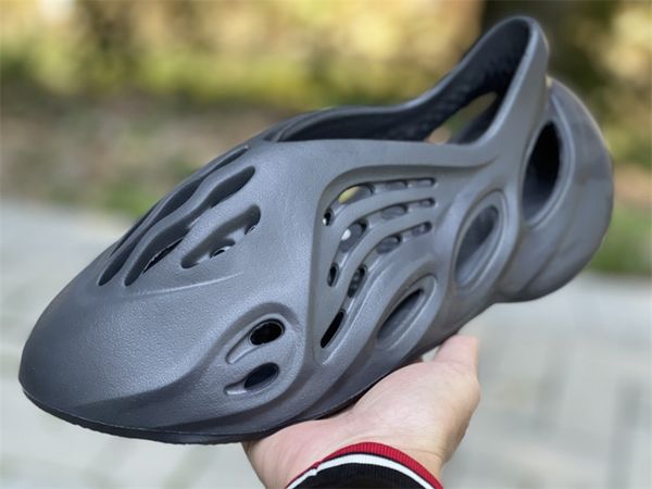 slippers shoes adds carbon ash color scheme og trendy sports slippers outdoor shoes with original box, Black
slippers shoes adds carbon ash color scheme og trendy sports slippers outdoor shoes with original box, Black