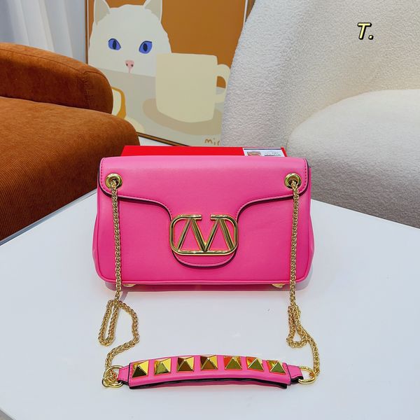 designer crossbody 2023 fashion women handbag shoulder bag luxury tote bags with box chain purses for christmas gifts
designer crossbody 2023 fashion women handbag shoulder bag luxury tote bags with box chain purses for christmas gifts