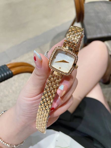 new luxury ladies' watch shell dial 30mm 4 colors to choose from, Slivery;brown
new luxury ladies' watch shell dial 30mm 4 colors to choose from, Slivery;brown