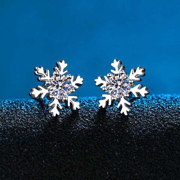 stud total 2 carat sterling silver moissanite snowflake stud earrings round brilliant diamond ear studs for girls christmas jewelry p230411, Golden;silver
stud total 2 carat sterling silver moissanite snowflake stud earrings round brilliant diamond ear studs for girls christmas jewelry p230411, Golden;silver