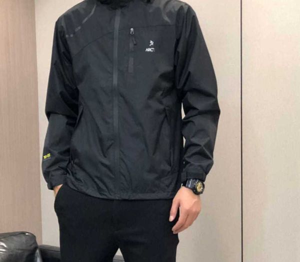 arc jacket mens designer hoodies tech nylon waterproof gore tex zipper jackets 3 in 1 lightweight coat outdoor sports men classic design 66e, Black;brown
arc jacket mens designer hoodies tech nylon waterproof gore tex zipper jackets 3 in 1 lightweight coat outdoor sports men classic design 66e, Black;brown