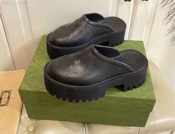 2021 thick soled women's slippers fashion jelly color soft and comfortable waistles baotou sandals beach hollow out shoes luxury box 35, Black
2021 thick soled women's slippers fashion jelly color soft and comfortable waistles baotou sandals beach hollow out shoes luxury box 35, Black