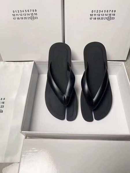 summer spring slippers split toe flip-flops minimal versatile beach 35-44 holiday womens mens flats factory footwear mm shoes, Black
summer spring slippers split toe flip-flops minimal versatile beach 35-44 holiday womens mens flats factory footwear mm shoes, Black