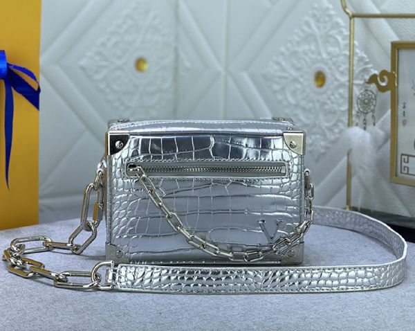 designer womens shoulder bag luxury mini soft trunk chain bags leather fashion handbags flowers letters crossbody ladies crocodile stripe ma
designer womens shoulder bag luxury mini soft trunk chain bags leather fashion handbags flowers letters crossbody ladies crocodile stripe ma