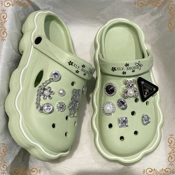 slippers woman beach slipper cute cartoon diamond deco for hole shoes antislip thicken shoes for women 2023 flat garden diy slippers y23, Black
slippers woman beach slipper cute cartoon diamond deco for hole shoes antislip thicken shoes for women 2023 flat garden diy slippers y23, Black