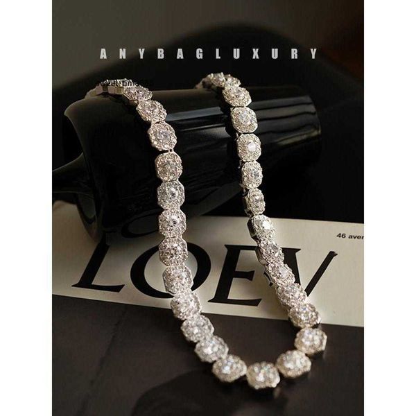 grade crystal moissanitejewelry craftsmanship inlaid with full diamond necklace, Silver
grade crystal moissanitejewelry craftsmanship inlaid with full diamond necklace, Silver