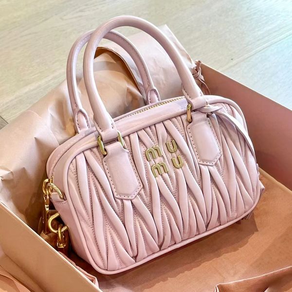 womens luxury miu designer crossbody bag mens handle totes matelasse bowling classic clutch shoulder bag genuine leather zipper handbags pur
womens luxury miu designer crossbody bag mens handle totes matelasse bowling classic clutch shoulder bag genuine leather zipper handbags pur
