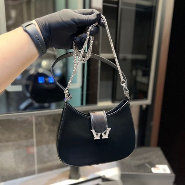 rhinestone underarm designer bag vintage crossbody beach bags fashion women party handbags luxury cross body wholesale high-quality
rhinestone underarm designer bag vintage crossbody beach bags fashion women party handbags luxury cross body wholesale high-quality