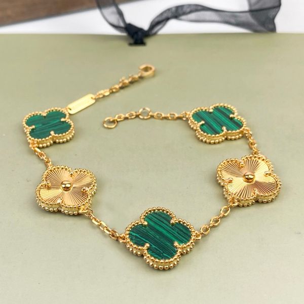 van clover bracelet natural shell gemstone gold plated 18k designer for woman t0p quality official reproductions fashion crystal luxury prem, Golden;silver
van clover bracelet natural shell gemstone gold plated 18k designer for woman t0p quality official reproductions fashion crystal luxury prem, Golden;silver