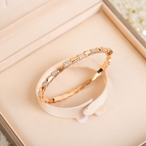 2023 luxury quality charm punk bangle with diamond special design bracelet have box stamp ps7691a, Golden
2023 luxury quality charm punk bangle with diamond special design bracelet have box stamp ps7691a, Golden