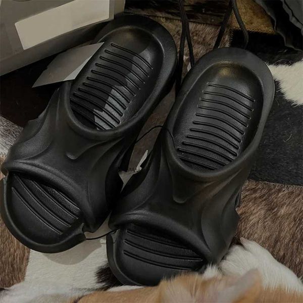 paris slippers women's 2023 new thick sole outwear anti slip beach shoes lazy casual large, Black
paris slippers women's 2023 new thick sole outwear anti slip beach shoes lazy casual large, Black