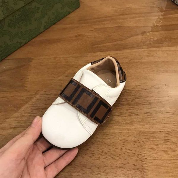 2023 new leather shoes small white velcro single boys and girls leisure middle old, Black
2023 new leather shoes small white velcro single boys and girls leisure middle old, Black
