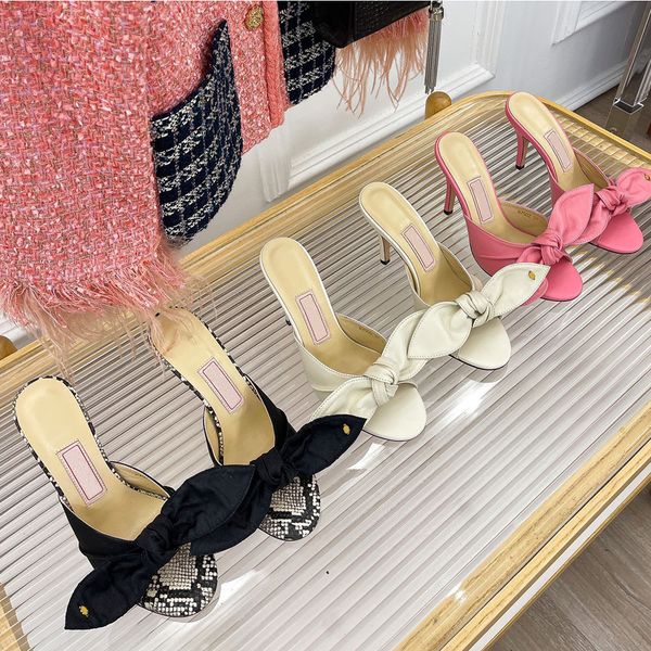 popular womens famous designer sandals signatures high heeled flats shoes spring summer 2023 new cowhide leather sandals fashion elegant bow, Black
popular womens famous designer sandals signatures high heeled flats shoes spring summer 2023 new cowhide leather sandals fashion elegant bow, Black