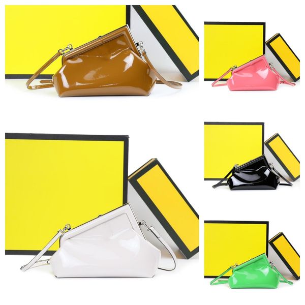 designer plain shoulder bags purse chain crossbody bag patent leather silver hardware fashion letters coin purse women mini clutch wallet
designer plain shoulder bags purse chain crossbody bag patent leather silver hardware fashion letters coin purse women mini clutch wallet